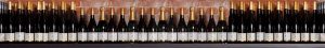 Wein Regal mit einem großen Sortiment von Stoffel Weinen